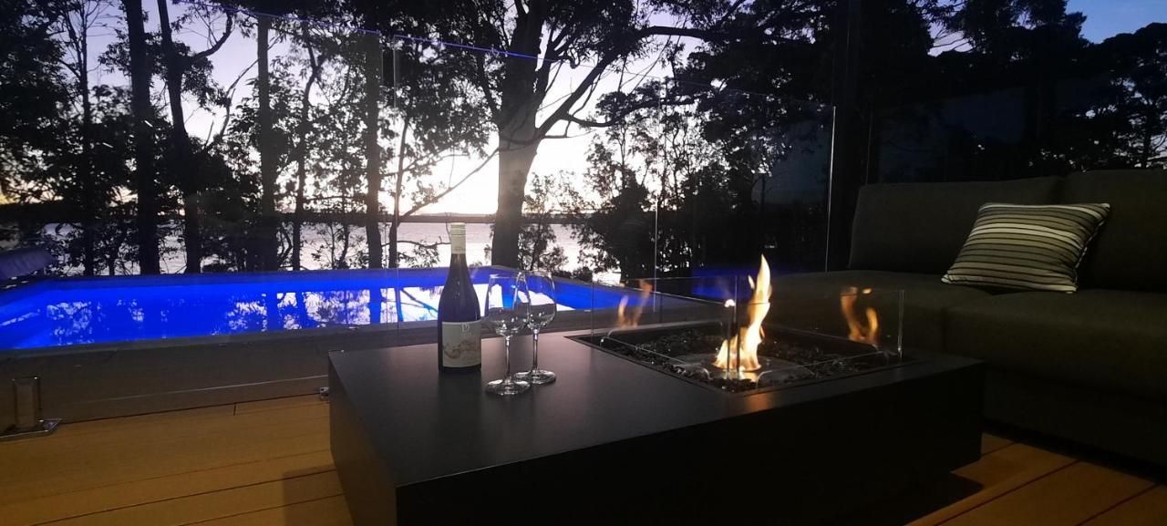 Luxury By The Basin Hotel Sanctuary Point Exterior photo